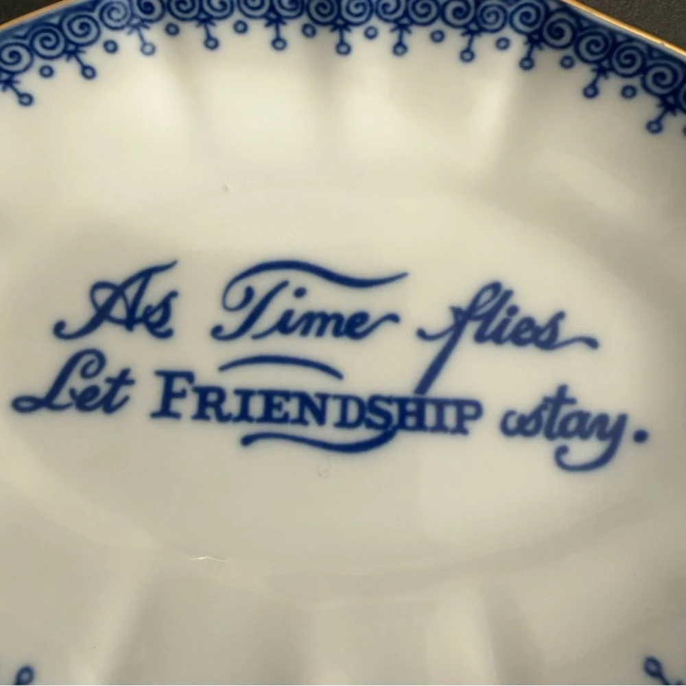 Decorative Blue and White Porcelain Jewelry Trinkets friendship Plate